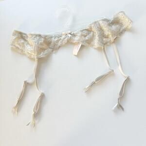 NWT Victoria's Secret Dream Angels Metallic Gold Lace Garter Belt M/L HTF Y2K